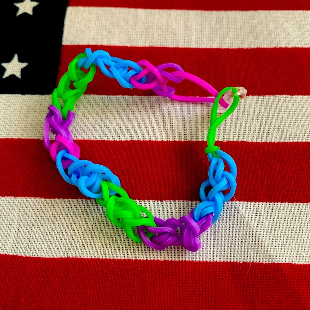 Homemade rubber band bracelet
